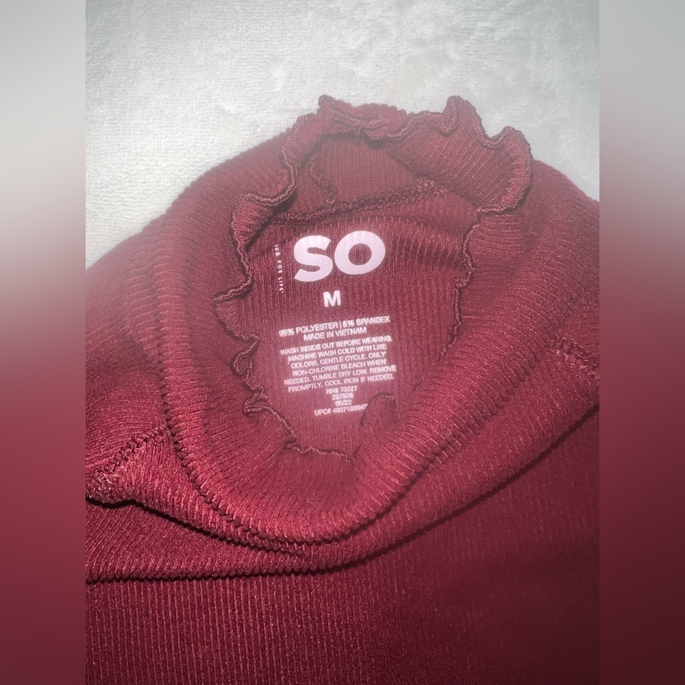 SO Deep Red Knit Fabric - Picture 3 of 6